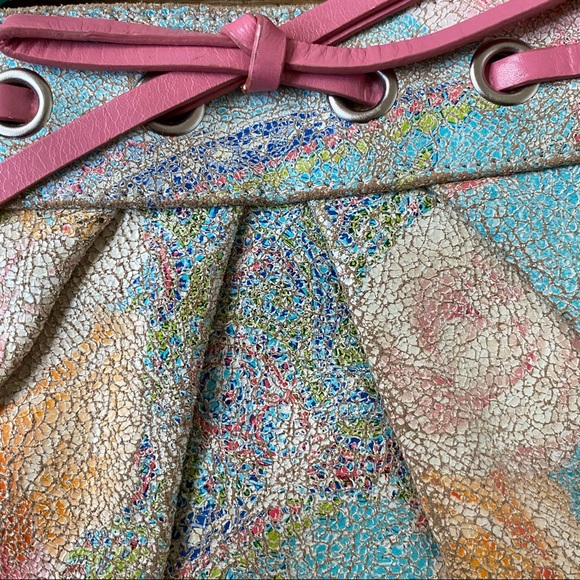 Arden B Cracked Leather Pastel Pink Blue Clutch Distressed Painted Style - Picture 2 of 5